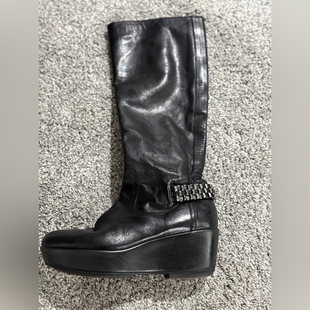 Jeannot Black Platform Women's Boots - Picture 5 of 7